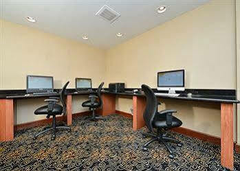 Spark By Hilton Inn 3*